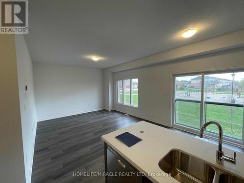 4 - 205 Thames Way, Hamilton, ON - Indoor