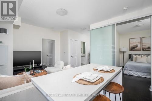 811 - 33 Shore Breeze Drive, Toronto, ON - Indoor Photo Showing Other Room