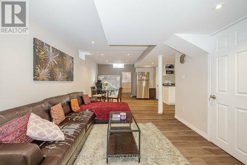 796 Nolan Road, Mississauga, ON - Indoor Photo Showing Living Room