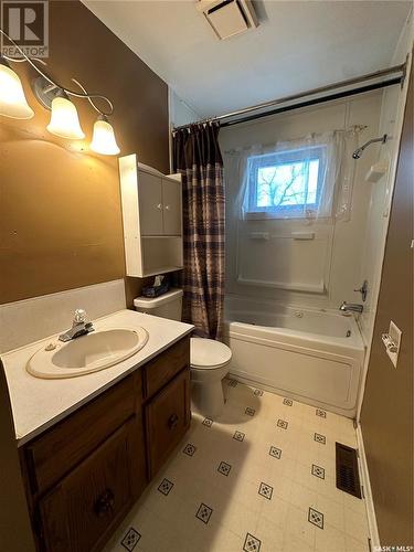 109 Henry Street, Sheho, SK - Indoor Photo Showing Bathroom