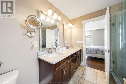 878 Southwood, Lakeshore, ON - Indoor Photo Showing Bathroom