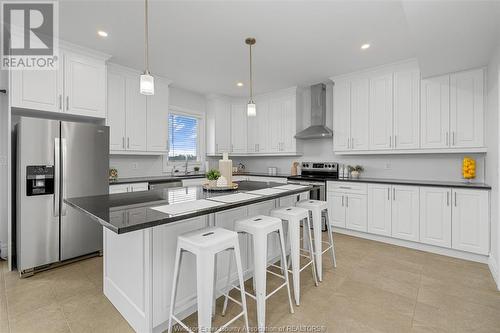 99 Kingsbridge Dr., Amherstburg, ON - Indoor Photo Showing Kitchen With Upgraded Kitchen