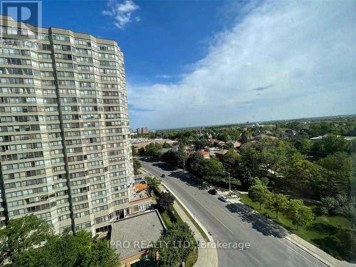 1204 - 285 Enfield Place, Mississauga, ON - Outdoor