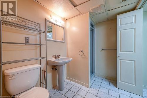 82 Lyndale Crescent, Woodstock, ON - Indoor Photo Showing Bathroom