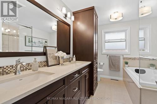 104 Whiteoak Crescent, Welland, ON - Indoor Photo Showing Bathroom