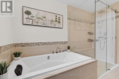 104 Whiteoak Crescent, Welland, ON - Indoor Photo Showing Bathroom