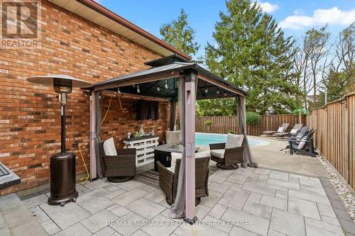 104 Whiteoak Crescent, Welland, ON - Outdoor With Exterior