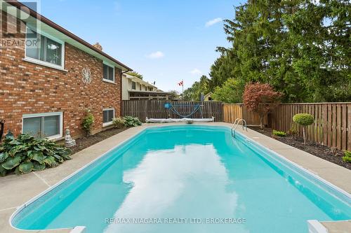 104 Whiteoak Crescent, Welland, ON - Outdoor With In Ground Pool With Backyard