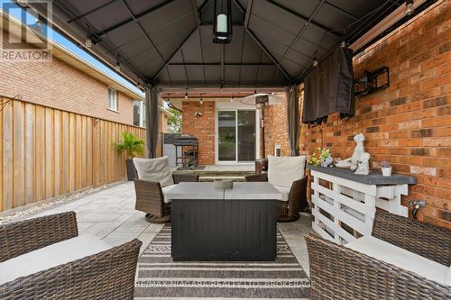 104 Whiteoak Crescent, Welland, ON - Outdoor With Deck Patio Veranda With Exterior