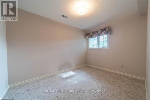 25 - 174 Martindale Road, Niagara Falls, ON - Indoor Photo Showing Other Room