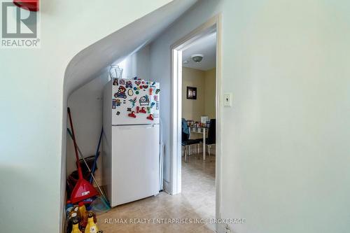 496 Carlton Street, St. Catharines (444 - Carlton/Bunting), ON - Indoor Photo Showing Other Room