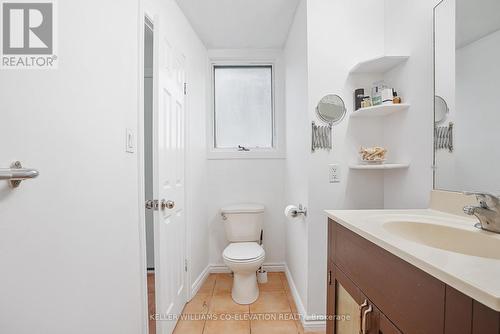 1136 Bronte Road, Oakville, ON - Indoor Photo Showing Bathroom