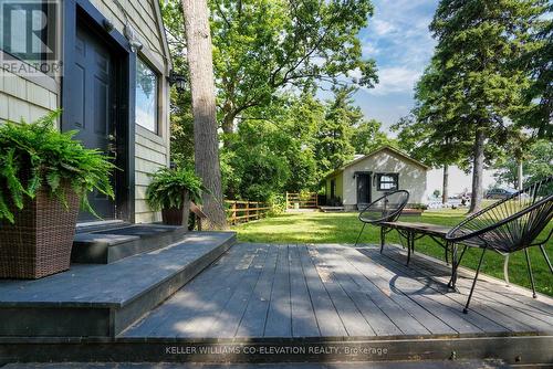 1136 Bronte Road, Oakville, ON - Outdoor