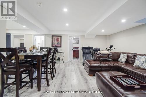 33 Orangeblossom Trail, Brampton, ON - Indoor