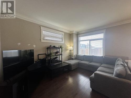 8211 88 Avenue, Fort St. John, BC - Indoor Photo Showing Living Room