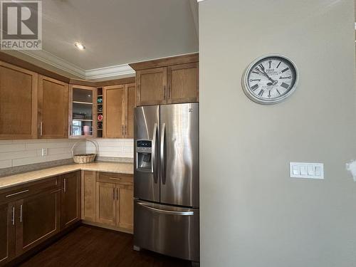 8211 88 Avenue, Fort St. John, BC - Indoor Photo Showing Kitchen