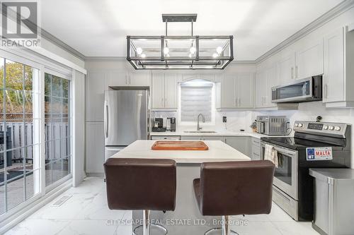 90 Toba Crescent, Brampton, ON - Indoor Photo Showing Kitchen With Stainless Steel Kitchen