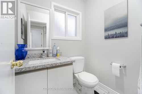 90 Toba Crescent, Brampton, ON - Indoor Photo Showing Bathroom