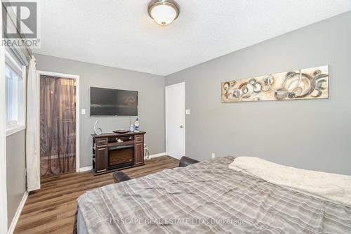 90 Toba Crescent, Brampton, ON - Indoor Photo Showing Bedroom