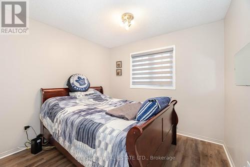 90 Toba Crescent, Brampton, ON - Indoor Photo Showing Bedroom