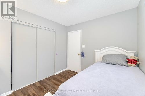 90 Toba Crescent, Brampton, ON - Indoor Photo Showing Bedroom