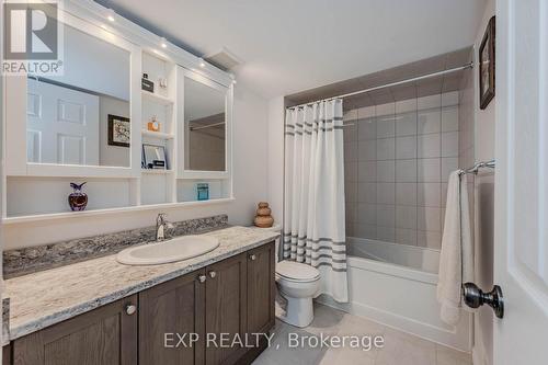 1A - 85 Mullin Drive, Guelph, ON - Indoor Photo Showing Bathroom