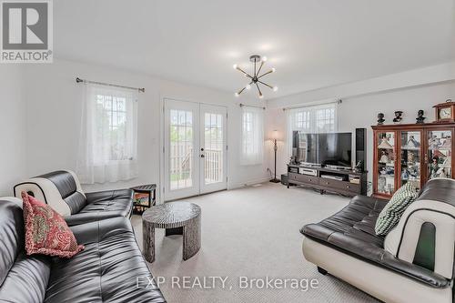 1A - 85 Mullin Drive, Guelph, ON - Indoor Photo Showing Living Room