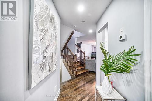 32 Cedarville Drive, Hamilton, ON - Indoor Photo Showing Other Room