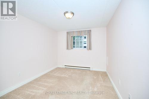 113 - 4658 Drummond Road, Niagara Falls (211 - Cherrywood), ON - Indoor Photo Showing Other Room