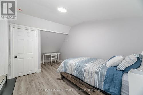 774 Belmont Avenue, Kitchener, ON - Indoor Photo Showing Bedroom