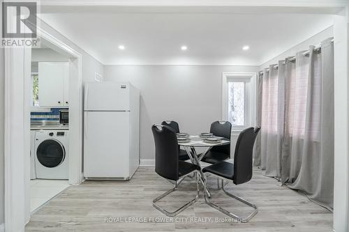 774 Belmont Avenue, Kitchener, ON - Indoor Photo Showing Laundry Room