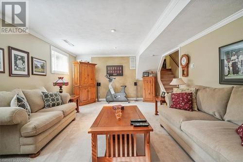 758169 Girl Guide Road, Georgian Bluffs, ON - Indoor Photo Showing Living Room