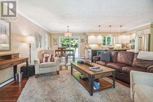 758169 Girl Guide Road, Georgian Bluffs, ON - Indoor Photo Showing Living Room