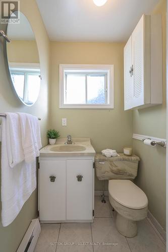 114 Mark Street, London, ON - Indoor Photo Showing Bathroom