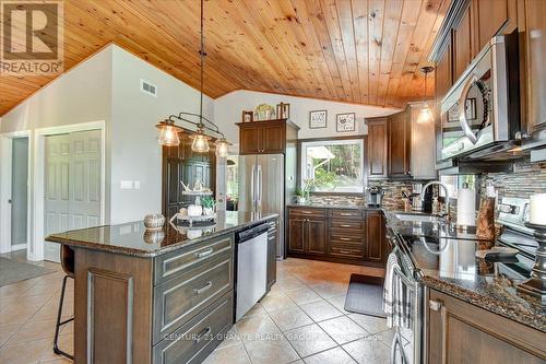 639 Brethour Road, Hastings Highlands, ON - Indoor Photo Showing Kitchen With Upgraded Kitchen