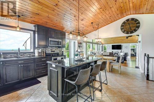 639 Brethour Road, Hastings Highlands, ON - Indoor Photo Showing Kitchen With Double Sink With Upgraded Kitchen