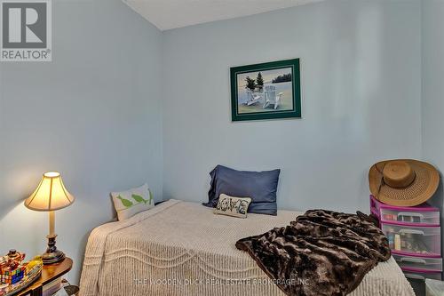 60 Coyle Crescent, Smith-Ennismore-Lakefield (Lakefield), ON - Indoor Photo Showing Bedroom