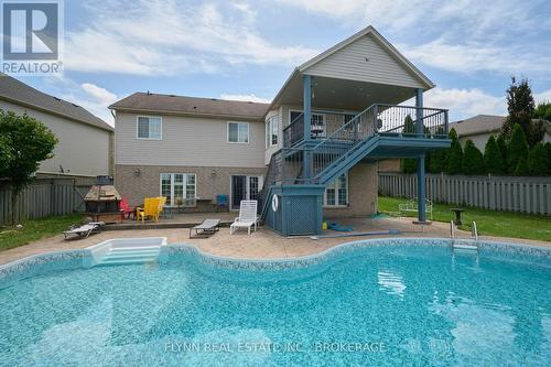 8207 Beaver Glen Drive, Niagara Falls (213 - Ascot), ON - Outdoor With In Ground Pool With Deck Patio Veranda With Backyard