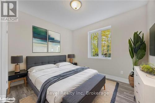 5 Oakwood Avenue, Tiny, ON - Indoor Photo Showing Bedroom