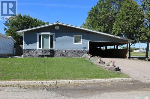 602 Mountain Street, Moosomin, SK - Outdoor