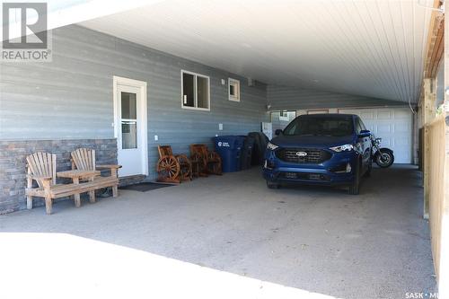 602 Mountain Street, Moosomin, SK - Indoor Photo Showing Garage