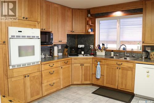 602 Mountain Street, Moosomin, SK - Indoor Photo Showing Kitchen With Double Sink