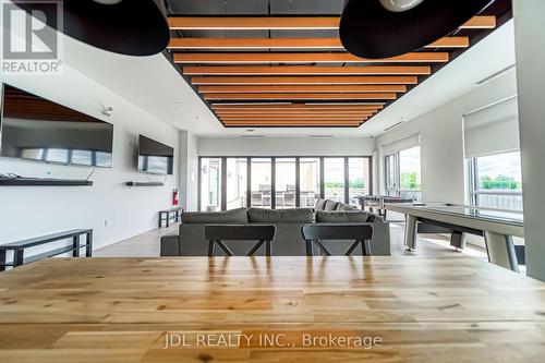 217 - 1800 Simcoe Street N, Oshawa, ON - Indoor Photo Showing Dining Room