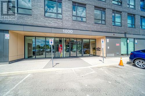 217 - 1800 Simcoe Street N, Oshawa, ON - Outdoor