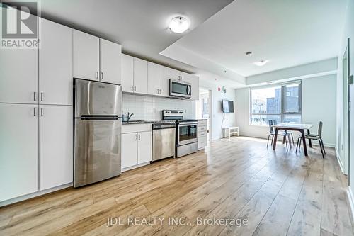 217 - 1800 Simcoe Street N, Oshawa, ON - Indoor Photo Showing Kitchen