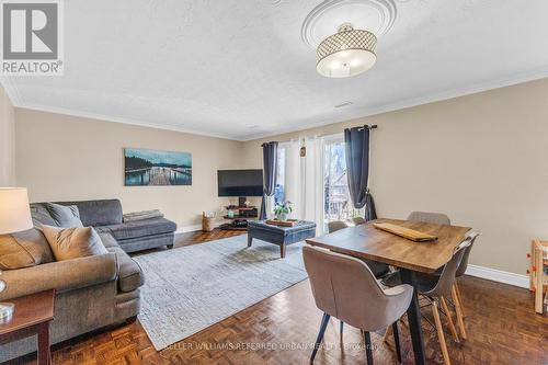 Upper - 314 Atlas Avenue, Toronto, ON - Indoor Photo Showing Living Room