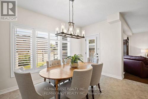 47 Burt Avenue, New Tecumseth, ON - Indoor Photo Showing Dining Room