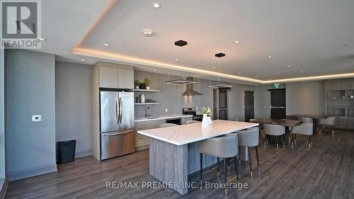 808 - 15 Lynch Street, Brampton, ON - Indoor Photo Showing Kitchen With Upgraded Kitchen