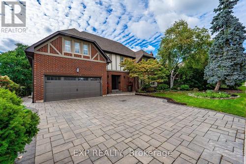 1340 Greeneagle Drive, Oakville, ON - Outdoor