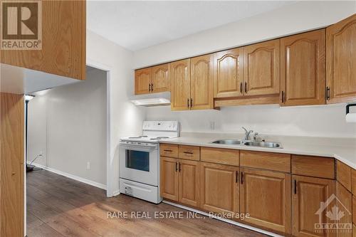 709 - 158C Mcarthur Avenue, Ottawa, ON - Indoor Photo Showing Kitchen With Double Sink